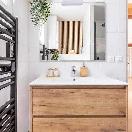 Opalys - Maison Plain Pied - Jacuzzi - Petanque - Jardin - Parking - 800 M De La *